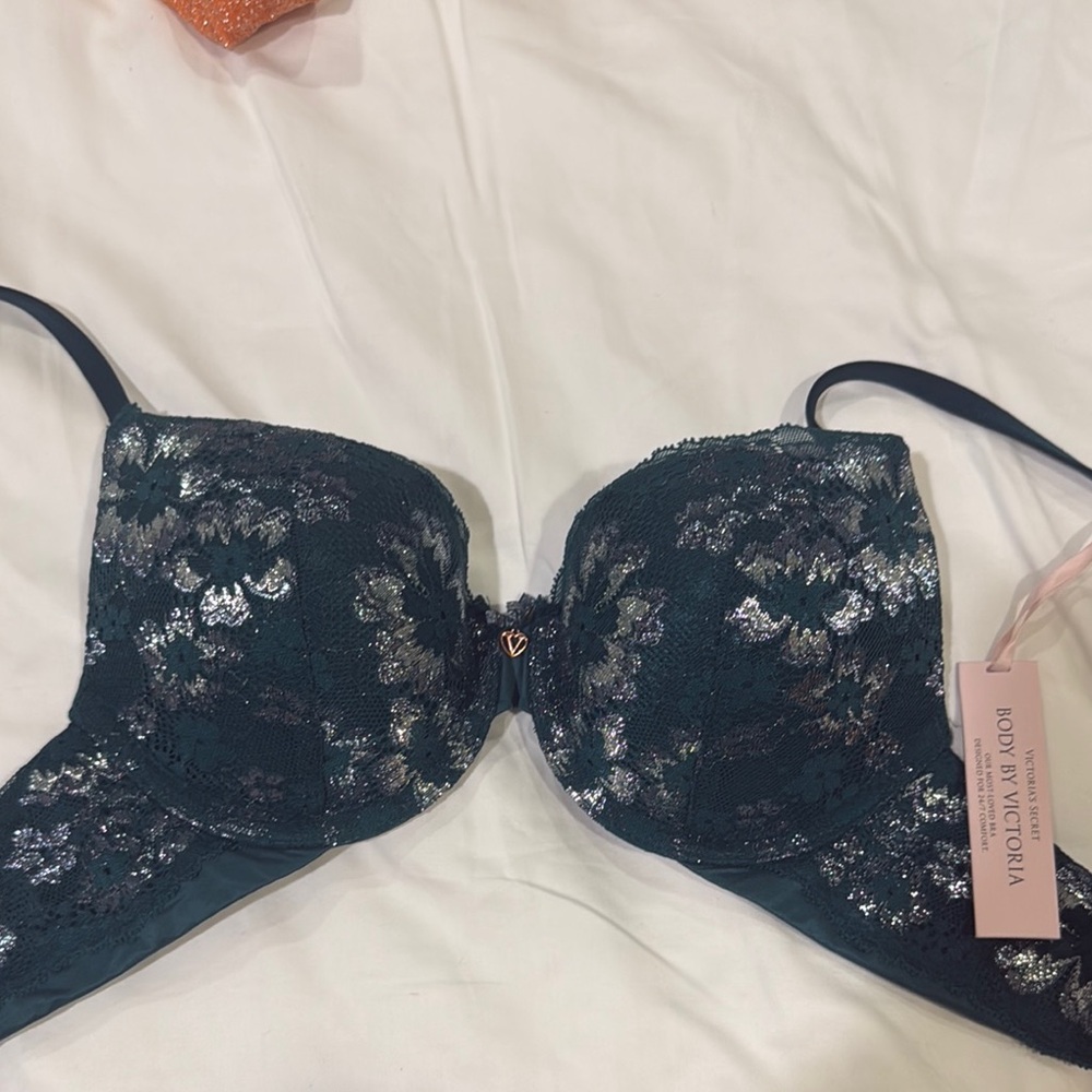 Victoria's Secret Dark Green Lace Bra